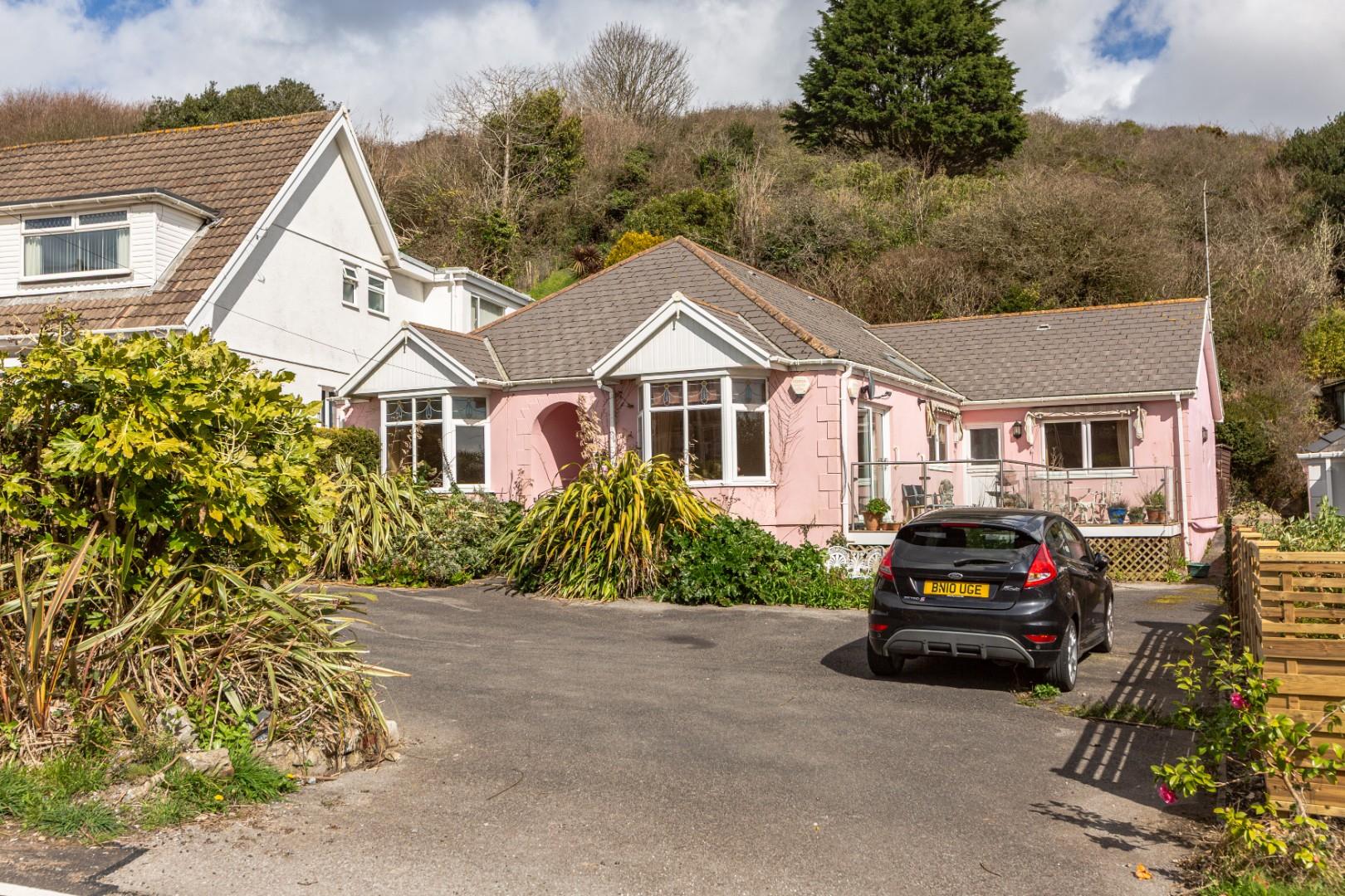 Plunch Lane, Mumbles, Swansea, SA3 4JE